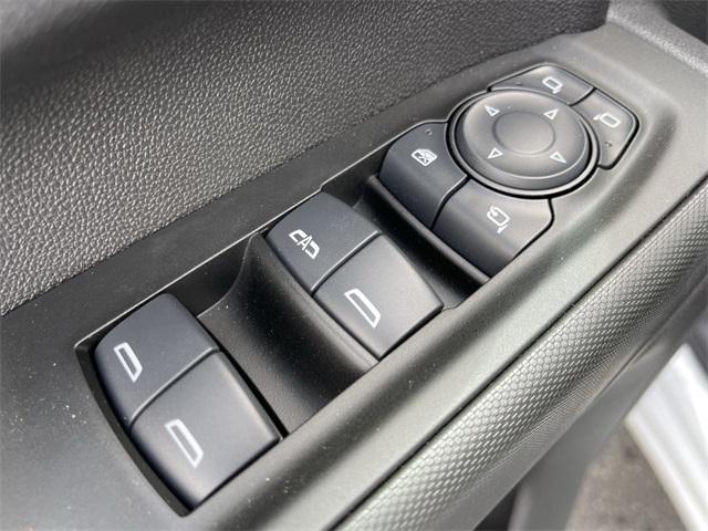 Photo of 2025 Summit White GMC Sierra 2500