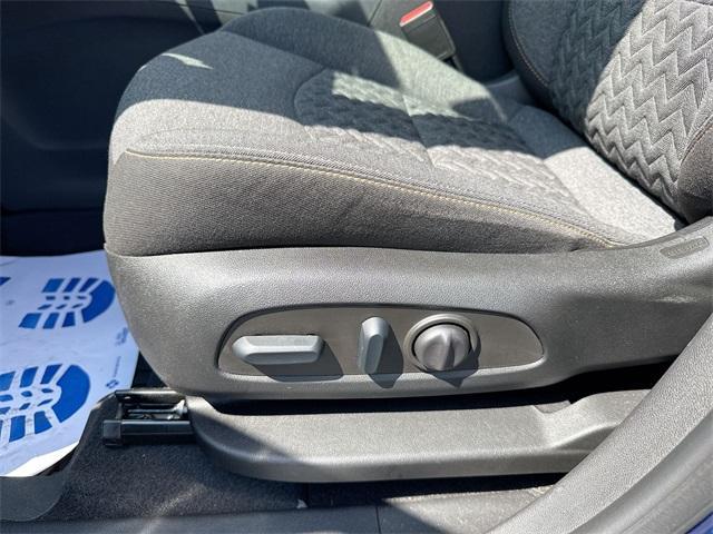 Photo of 2022 Blue Glow Metallic Chevrolet Equinox