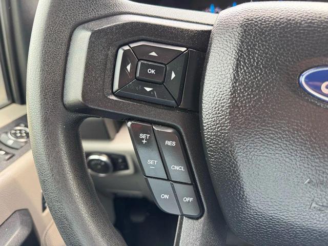 Photo of 2017 Oxford White Ford F-250