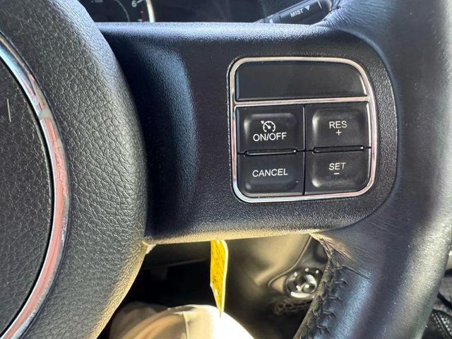 Photo of 2017 Gray Jeep Wrangler Unlimited