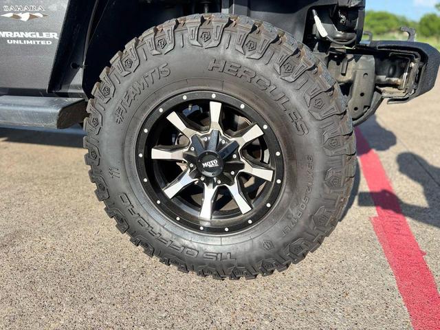Photo of 2017 Gray Jeep Wrangler Unlimited