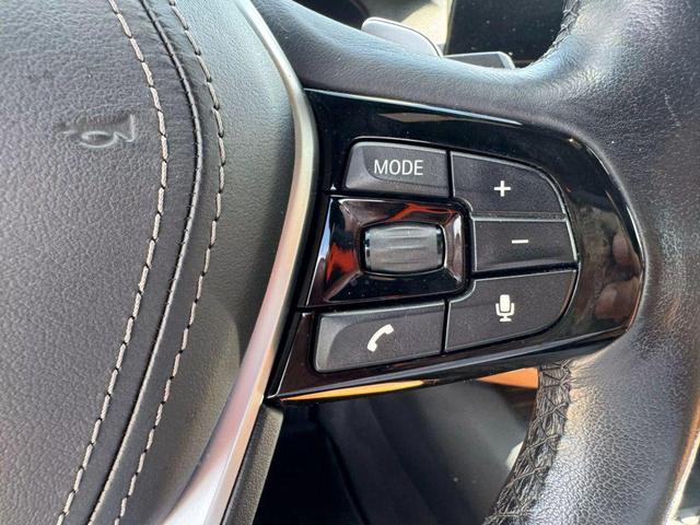 Photo of 2019 BLACK BMW 530e