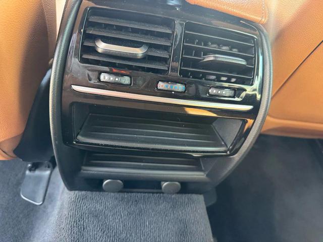 Photo of 2019 BLACK BMW 530e