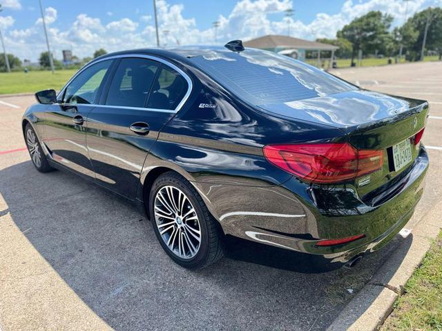 Photo of 2019 BLACK BMW 530e