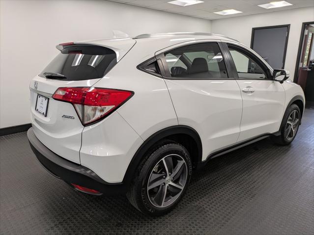Photo of 2022 Platinum White Pearl Honda HR-V