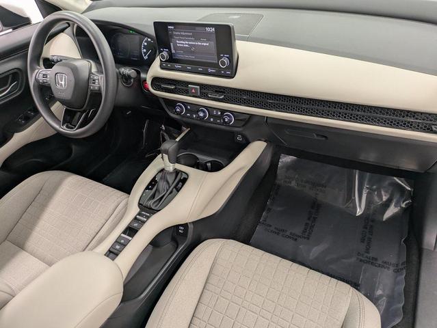 Photo of 2024 Platinum White Pearl Honda HR-V