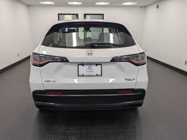 Photo of 2024 Platinum White Pearl Honda HR-V