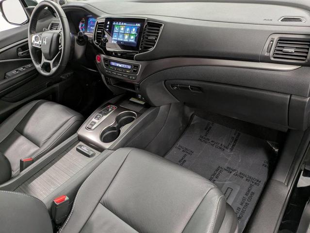 Photo of 2022 Crystal Black Pearl Honda Pilot