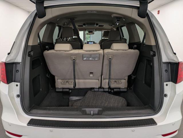 Photo of 2023 Platinum White Pearl Honda Odyssey