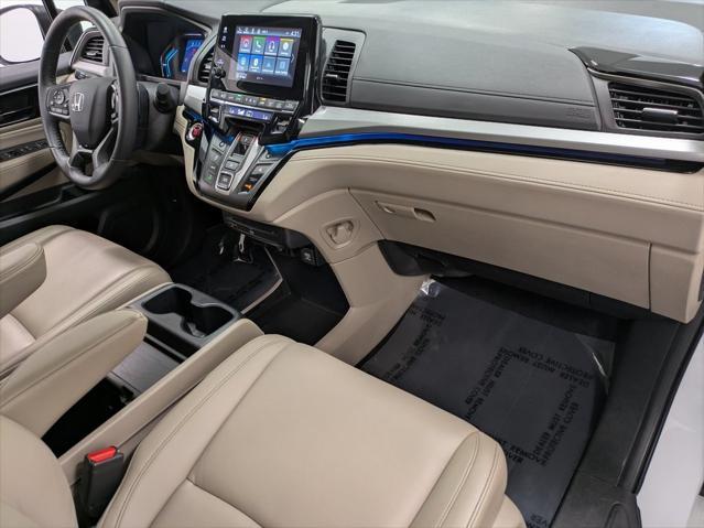 Photo of 2023 Platinum White Pearl Honda Odyssey