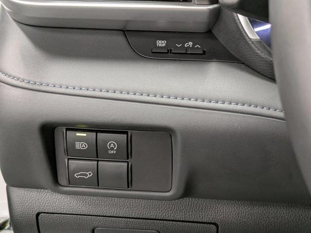 Photo of 2023 Wind Chill Pearl Toyota Highlander