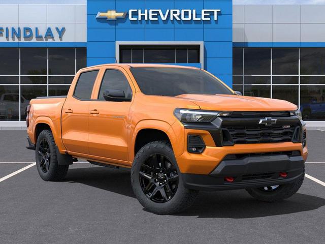 Photo of 2025 Sunrise Orange Chevrolet Colorado