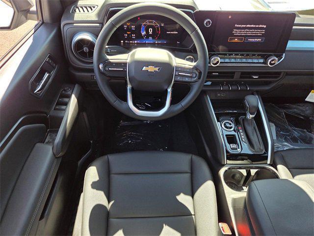 Photo of 2026 Summit White Chevrolet Colorado