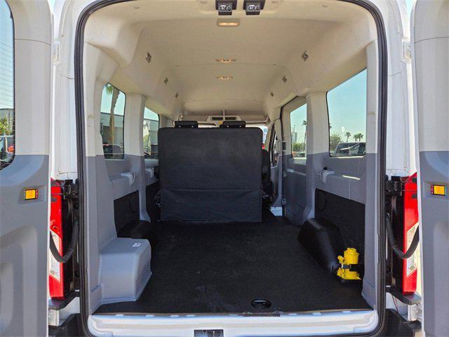 Photo of 2016 OXFORD WHITE Ford Transit-150