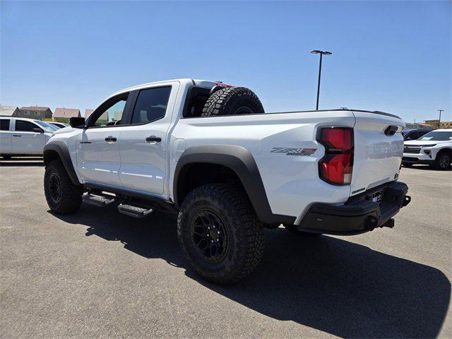 Photo of 2025 Summit White Chevrolet Colorado