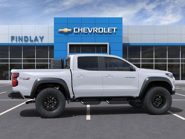Photo of 2025 Summit White Chevrolet Colorado