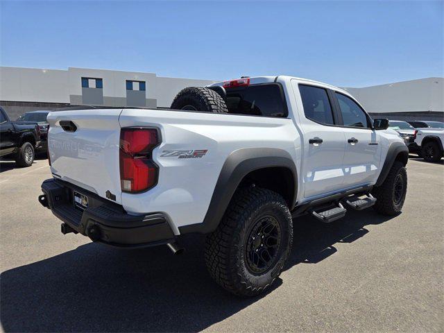 Photo of 2025 Summit White Chevrolet Colorado