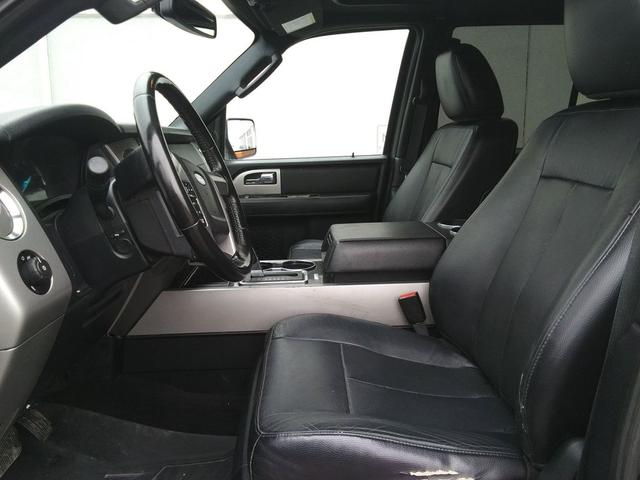 Photo of 2016 Black Ford Expedition