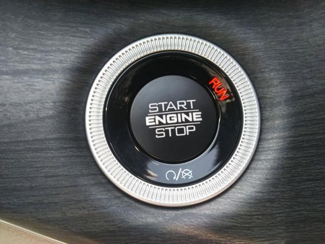 Photo of 2025 Baltic Gray Metallic Clearcoat Jeep Grand Cherokee