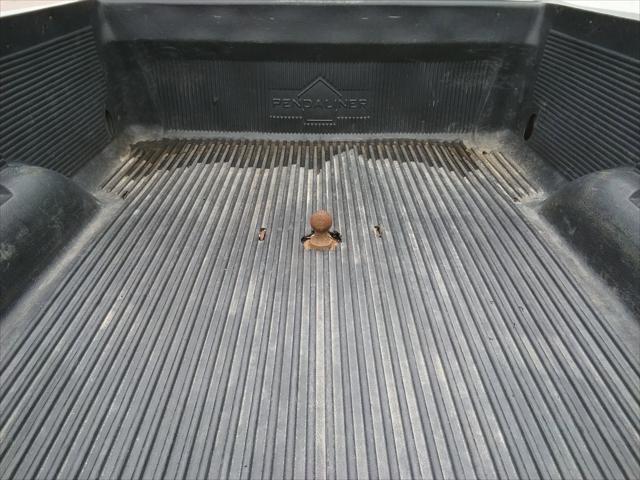 Photo of 2014 Summit White Chevrolet Silverado 2500