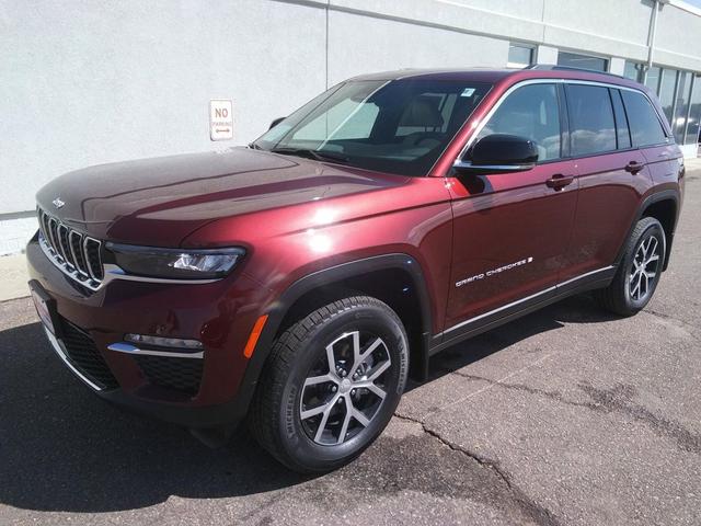 Photo of 2025 Velvet Red Pearlcoat Jeep Grand Cherokee