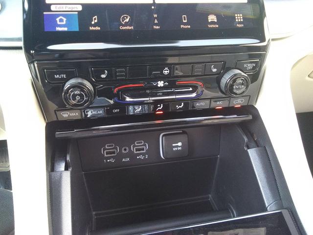 Photo of 2025 Velvet Red Pearlcoat Jeep Grand Cherokee