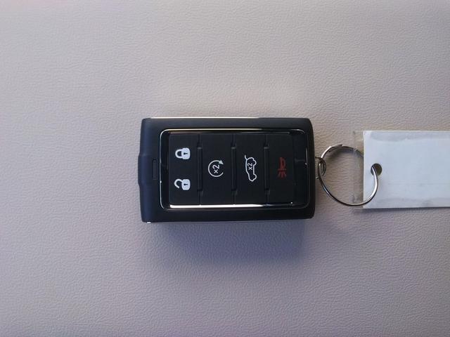 Photo of 2025 Velvet Red Pearlcoat Jeep Grand Cherokee