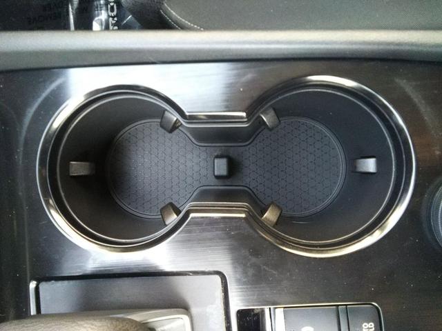 Photo of 2022 Super Black Nissan Rogue