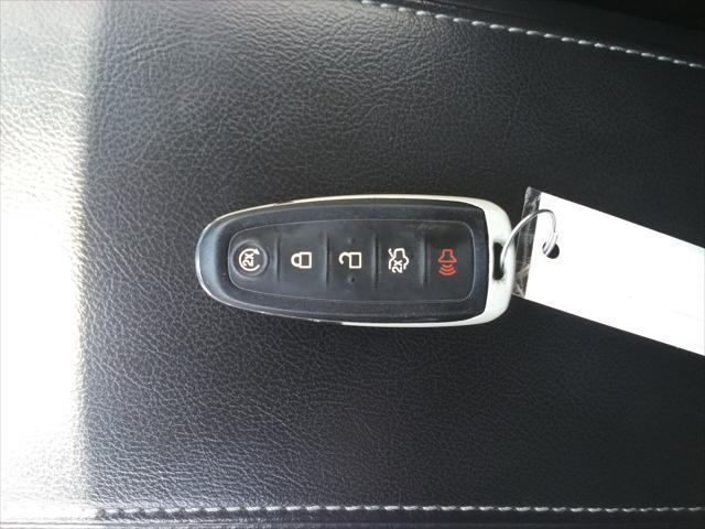 Photo of 2013 Red Ford Edge