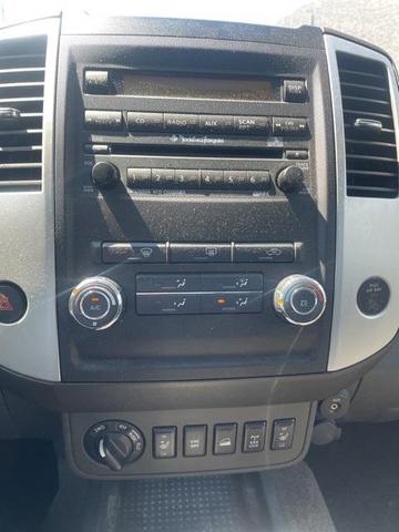 Photo of 2010 Radiant Silver Nissan Frontier