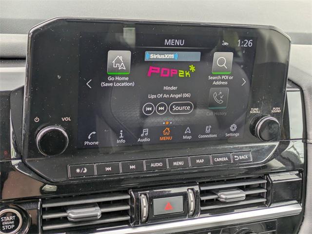 Photo of 2022 Pearl White Tricoat Nissan Pathfinder