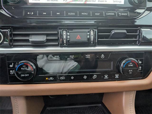 Photo of 2024 Deep Ocean Blue Pearl Nissan Pathfinder
