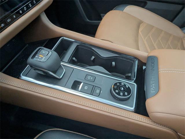 Photo of 2024 Deep Ocean Blue Pearl Nissan Pathfinder