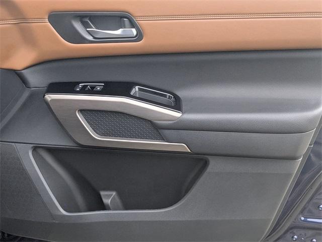 Photo of 2024 Deep Ocean Blue Pearl Nissan Pathfinder