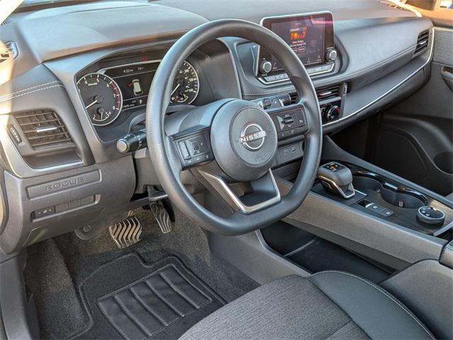 Photo of 2022 Gun Metallic Nissan Rogue