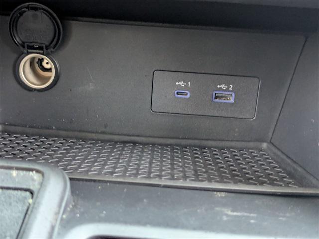 Photo of 2024 Super Black Nissan Pathfinder
