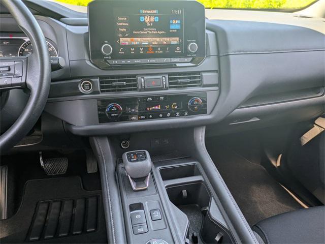 Photo of 2024 Super Black Nissan Pathfinder