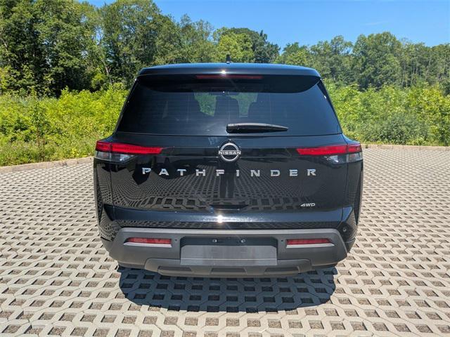 Photo of 2024 Super Black Nissan Pathfinder