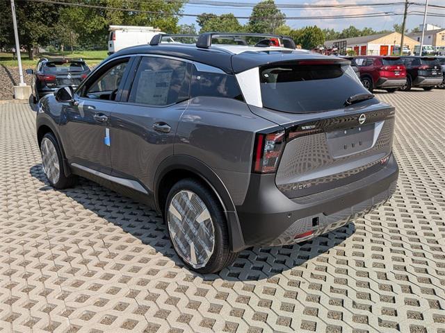 Photo of 2025 Gun Metallic/Super Black Nissan Kicks