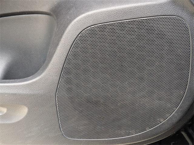 Photo of 2016 Crystal Black Pearl Honda CR-V