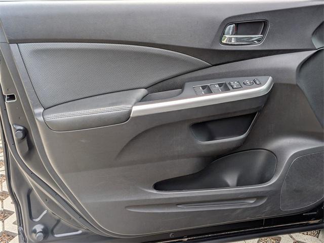 Photo of 2016 Crystal Black Pearl Honda CR-V