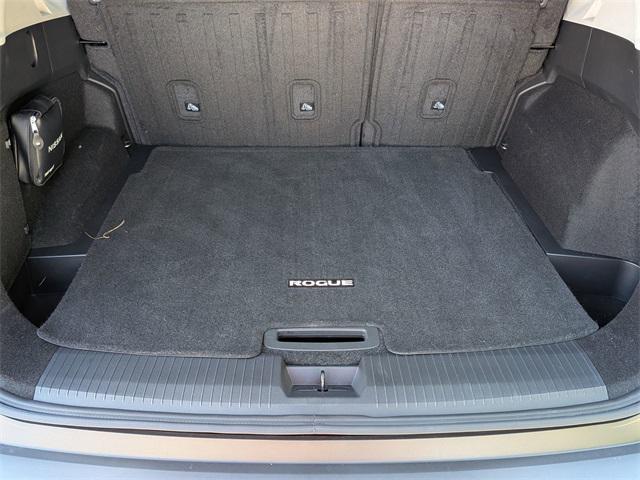Photo of 2023 Scarlet Ember Tintcoat Nissan Rogue