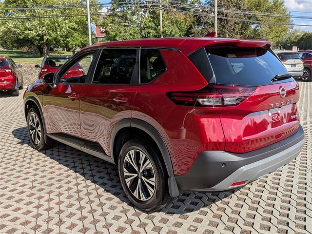 Photo of 2023 Scarlet Ember Tintcoat Nissan Rogue