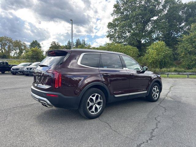 Photo of 2022 Sangria Red Kia Telluride