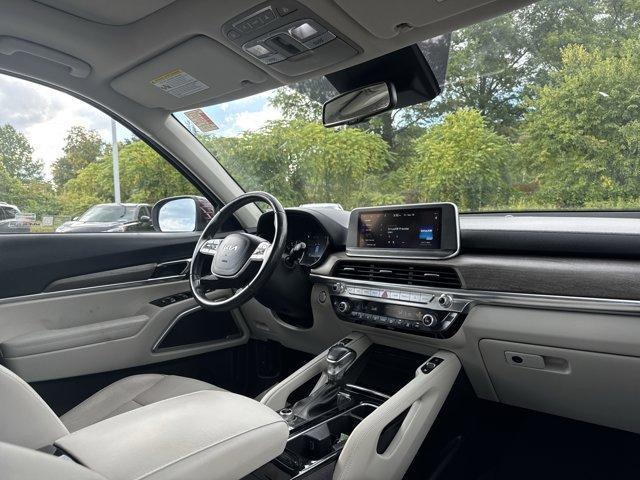Photo of 2022 Sangria Red Kia Telluride