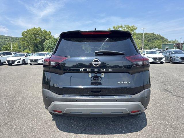 Photo of 2022 Black Nissan Rogue