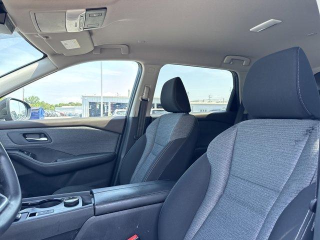 Photo of 2022 Black Nissan Rogue
