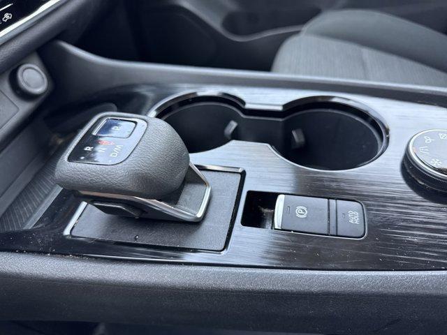 Photo of 2022 Black Nissan Rogue