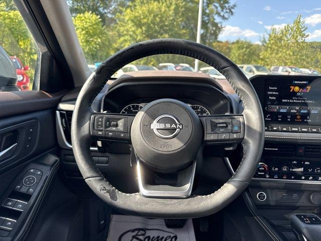 Photo of 2022 Boulder Gray Nissan Rogue