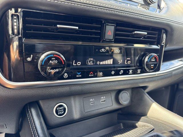 Photo of 2022 Boulder Gray Nissan Rogue
